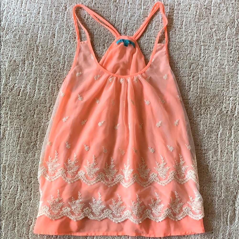 Razerback blouse NWOT
